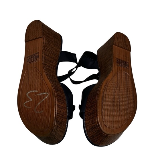 NAUTICA - NWT - SIZE 7.5 - THE DANVERS 7 STYLE - NAVY PLATFORM SANDALS - S6 - Picture 9 of 14